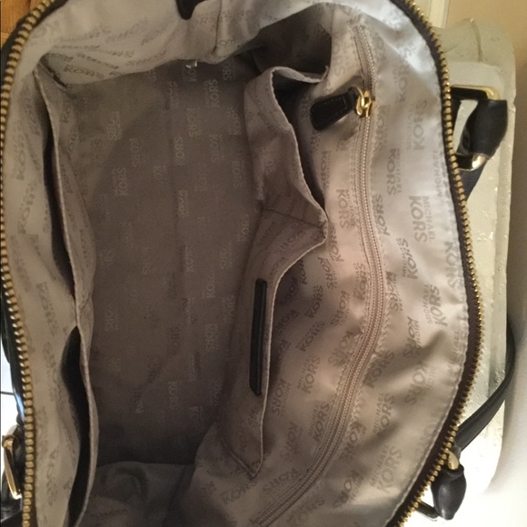 Michael Kors satchel - Picture 6 of 8